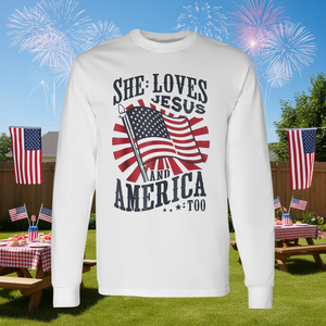 Ella ama a Jesús y también a Estados Unidos, camiseta de manga larga con bandera de Estados Unidos, 4 de julio - Product Image 3