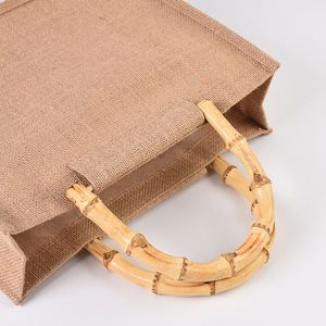 Bolsa de Compra de Yute Reutilizable Ecológica con Logotipo Personalizado, Bolsa de Mano de Yute con Asa de Bambú - Product Image 5