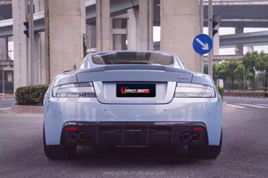 ชุดแต่งคาร์บอนไฟเบอร์ Aston Martin DB9 MSY Style ประกอบด้วยกันชนหน้า กันชนหลัง ดิฟฟิวเซอร์ สเกิร์ตข้าง สำหรับอัพเกรด DB9 รุ่นใหม่ - Product Image 5