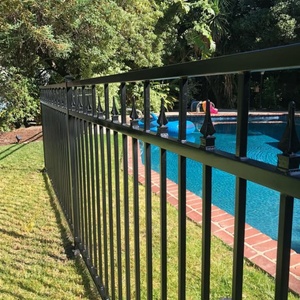 Clôture de piscine en aluminium standard australienne Panneaux tubulaires conformes à la norme australienne Conception de latte - Product Image 3