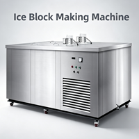 Machine à glaçons par immersion pour la formation uniforme de blocs de glace