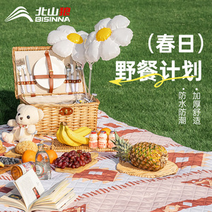 BSWolf Acrylic Picnic Mat Rectangular Foldable Waterproof Outdoor Camping Blanket All Seasons Use - Product Image 3