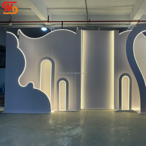 Panneau LED PVC à fond blanc lisse, directement de l'usine, pour la décoration de scène de mariage, fournitures pour événements - Product Image 3