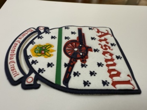 Étiquettes <span class=keywords><strong>de</strong></span> vêtements floquées personnalisées Logos <span class=keywords><strong>de</strong></span> basket-ball et <span class=keywords><strong>de</strong></span> football Marquage à chaud Patchs <span class=keywords><strong>de</strong></span> vêtements Étiquettes <span class=keywords><strong>de</strong></span> vêtements lavables - Product Image 2