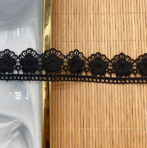 Прямые продажи с фабрики, Водорастворимая кружевная ткань в швейцарском стиле с одним боковым штрих-кодом, простое цветочное кружево для свадебных платьев, полое - Product Image 6