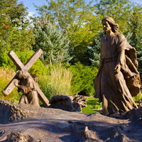 Statue de Jésus-Christ en bronze grandeur nature, 14 stations du chemin de la croix