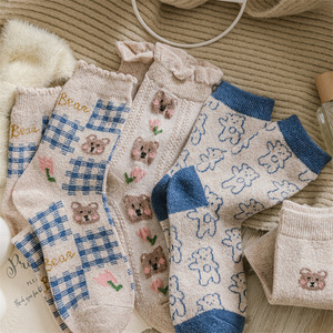 Encantadoras <span class=keywords><strong>medias</strong></span> <span class=keywords><strong>de</strong></span> tubo medio <span class=keywords><strong>de</strong></span> oso azul para damas Otoño/Invierno nueva <span class=keywords><strong>lana</strong></span> cálida gruesa uso diario con logotipo corporal - Product Image 2