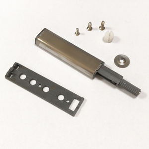 מסחרי מטבח ציוד מגנטי חיץ לדחוף כדי לפתוח עבור מנחת דלתות - Product Image 2