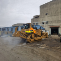 Bulldozer sur chenilles d'occasion du Japon, modèle CAT D8H/D8R 2016, moteur CAT 3306, puissance 250 kW, capacité de nivellement 4m.