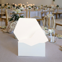 Fabricant de gros Boîte d'emballage en papier de carton de luxe de type enveloppe pliée Style floral pour les célébrations d'anniversaire
