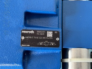 Nouveau distributeur directionnel électro-hydraulique piloté R900923971 4WEH16E7X en stock - Product Image 4
