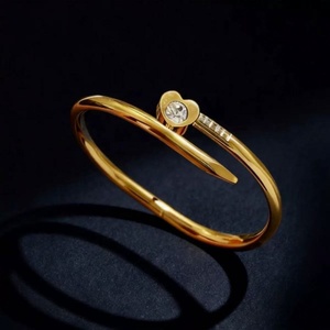 Bracelet en acier inoxydable plaqué or 18 carats pour femme, avec zircone cubique, idéal pour mariage, vente en gros - Product Image 3