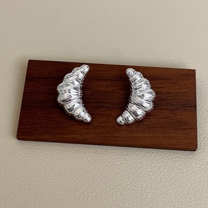 Pendientes de Plata de Ley S925 con Diseño de Cuerno de Vaca, Acabado en Oro Rosa, Estilo Simple, Versátil, Estilo INS, Accesorio para Oreja al Estilo de Blogueros Coreanos - Product Image 4