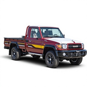 Land Cruiser LC79 Pickup 2022 4.2L 4x4 Diesel Cabina Singola 6 Posti Cerchi R18 Aria Condizionata Manuale Guida a Sinistra Sedili in Pelle Alluminio - Product Image 1