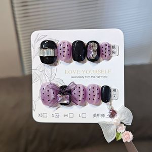 <span class=keywords><strong>Uñas</strong></span> Postizas Acrílicas Reutilizables <span class=keywords><strong>con</strong></span> Diseño de Ojo de Gato Morado, Cuadradas y <span class=keywords><strong>Cortas</strong></span>, <span class=keywords><strong>con</strong></span> Puntos Negros y Adornos de Lazo de Cristal, para un Estilo Atrevido y Romántico - Product Image 4