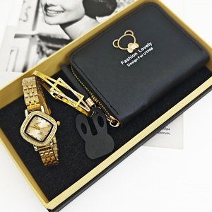 Set de Regalo de Relojes de Mujer en Tendencia 2026 con Brazalete de Aleación y Cartera de Cuero PU para Ella - Product Image 3