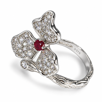 Blumenförmiger 925 Sterling Silber Ring mit Rotem Rubin, Funkelndes Pavé-Blütenblatt-Design, Eleganter Naturinspirierter Damenring