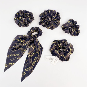 Tùy Chỉnh Dây Kéo Satin Tóc Scrunchy Tóc Phụ Kiện Bí Mật Túi Ẩn Đàn Hồi Nhung Scrunchies Với Dây Kéo - Product Image 2