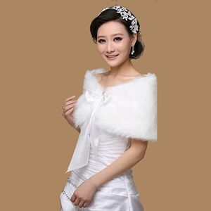 <span class=keywords><strong>Voile</strong></span> de mariée en peluche - Châle automne/hiver avec col à nœud et accents de ruban - Product Image 2