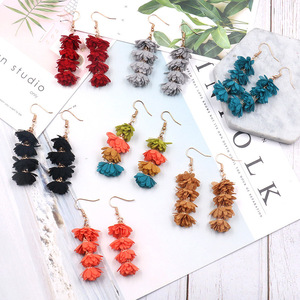 Pendientes Colgantes de Moda para Mujer, con Forma de Flor, Estilo Bohemia, Joyería para Fiesta, Resina Acrílica, Aleación de Zinc - Product Image 1