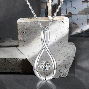 สร้อยคอโมอิสซาไนต์สำหรับงานแต่งงานผู้หญิงแบบคลาสสิก เครื่องประดับเงินแท้ 925 ดีไซน์โดดเด่น พร้อมจี้เพชร VVS รับรองโดย GRA - Product Image 2