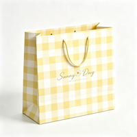 Sac en papier kraft recyclable - Emballage écologique avec laminage personnalisable pour vêtements, cosmétiques et produits de style de vie