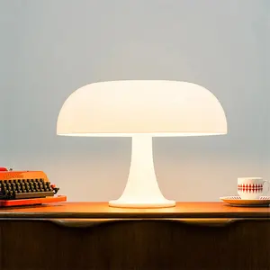 热销白色蘑菇夜灯Usb北欧风格时尚玻璃塑料发光二极管家用蘑菇台灯