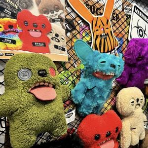 Auténtico Colgante de Monstruo de Dientes Grandes y Adorables, Peluche de Dientes Divertidos, Muñeco de Peluche Feo-Adorable Relleno de Algodón PP - Product Image 5