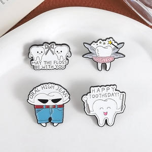 Hot Sell Fabriek Voorraad Flosdraad Als Een Baas Emaille Pin Grappige Mondhygiëne Broche Revers Badge Tand Cadeau - Product Image 2
