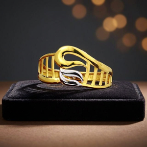 Anillo de Oro Chapado en Rodio con Diseño de Ondas de Doble Tono |   Diseño de banda con listones para uso diario y bodas |   Joyería Ligera de Oro Amarillo de 2 Gramos - Product Image 2