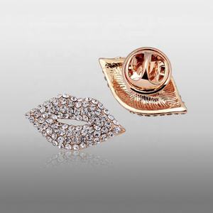 En gros Personnalisé Pas Cher Cristal Strass Or Chemise Col <span class=keywords><strong>Bouton</strong></span> Bouche <span class=keywords><strong>Barbe</strong></span> Papillon Broche Épinglettes - Product Image 2