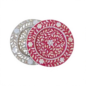 Juego de 2 platos base redondos de nácar y madera, tamaño personalizado, para usar bajo platos principales en hoteles - Product Image 1