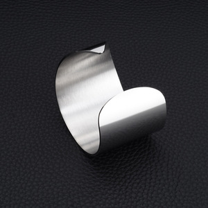 Popular Niche Design Titanium Steel Silver Plated <b>Adjustable</b> <b>Bracelet</b> Simple Women's <b>Bracelets</b> Trendy Jewelry Wholesale - Product Image 3