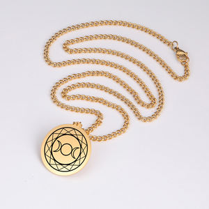 Collar de <span class=keywords><strong>diosa</strong></span> de la luna Triple <span class=keywords><strong>vikinga</strong></span> para hombre, colgante de joyería de acero inoxidable con estampado láser negro, chapado en oro de 18K - Product Image 2