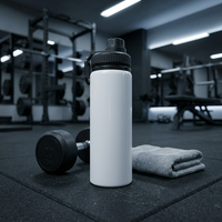 Bouteille d'eau sport portable en aluminium personnalisable de 750 ml, vierge pour sublimation, avec bouchon en plastique noir pour usage extérieur