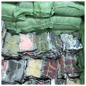 Ropa Usada al por Mayor para Mujer: Fardos de Tops Cortos, Camisetas y Vestidos Casuales, Entrega Aleatoria - Product Image 1