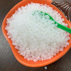 เม็ดพลาสติก LLDPE 3470 เกรดสำหรับอาหาร ชนิดไหลได้ดี ผลิตด้วยวิธีฉีดขึ้นรูป สำหรับบรรจุภัณฑ์อาหาร - Product Image 1