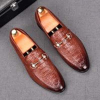 Lefu Chaussures décontractées en cuir blanc pour hommes Boucle de cheval britannique Style coréen Conception à une pédale Style paresseux Couleur unie Ressort intérieur