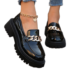 Mocasines de Mujer en Oferta, Ligeros, Transpirables, de Piel Sintética, con Punta Redonda, Suela Gruesa y Decoración Metálica, Zapatos Casuales - Product Image 1