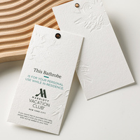 Benutzer definierte Marke Logo geprägt Druck Art Paper Swing Hang Tag für Kleidung Kleidungs stück Tags mit Baumwoll schnur