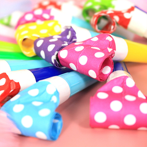 100 Piezas de Silbatos de Papel Dorado, Divertidos Accesorios para Hacer Ruido, Juguetes para Fiestas de <span class=keywords><strong>Año</strong></span> <span class=keywords><strong>Nuevo</strong></span> y San Valentín para Niños - Product Image 2