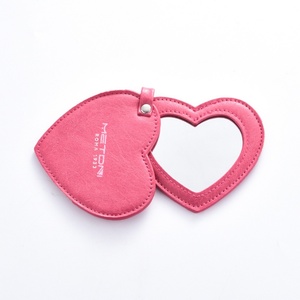 Espejos de Mano de Cuero PU con Forma de Corazón de Alta Gama al por Mayor, Espejos de Mano Giratorios de Color Rosa para Bodas - Product Image 6
