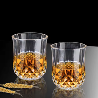 Alcool, spiritueux, vodka, rhum, gin, tequila, cognac, whisky écossais, whisky bourbon, bière ale, bière lager, bière stout, saké