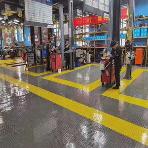Carreaux de sol en plastique PVC/PP pour lave-auto Carreaux de sol modulaires ventilés pour garage pour atelier - Product Image 2