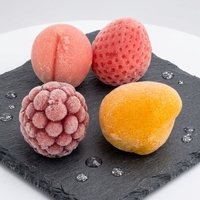 Mini glaces aux fruits très vendues pour les collations quotidiennes, glaces aux fruits en forme spéciale
