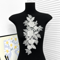 Applique florale brodée de sequins blancs pour robe de mariée, robe de soirée, embellissement de vêtement