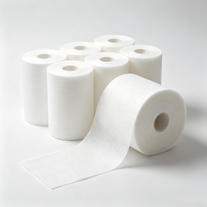 Rouleau de tissu non tissé Spunbond du fabricant, 20-40 g/m², léger et absorbant, pour couches de dessus de tapis d'apprentissage pour animaux de compagnie - Product Image 1