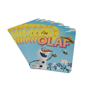 Naipes españoles de <span class=keywords><strong>Anime</strong></span> de gran tamaño personalizables, proveedores de EE. UU., naipes holográficos de póquer de plástico grandes personalizables - Product Image 6