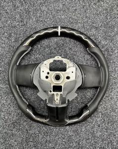 Volant de course classique personnalisé en fibre de carbone pour Ford <span class=keywords><strong>Mustang</strong></span> Shelby GT500 S197 2010 2011 <span class=keywords><strong>2012</strong></span> 2013 2014 <span class=keywords><strong>GT</strong></span> V6 <span class=keywords><strong>V8</strong></span> - Product Image 2