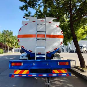 Camion-citerne à carburant et à huile neuf Dongfeng Chassis 8x4 avec une capacité de 15001-30000L - Product Image 6